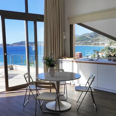 Feel The Sea Апартаменты *